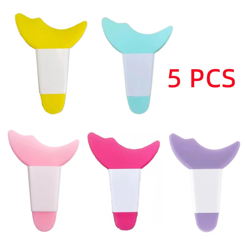 Multifunctional Crescent-Shaped Silicone Eye Makeup Baffle