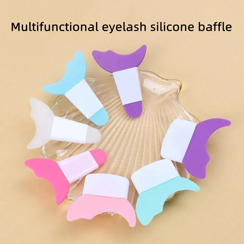 Multifunctional Crescent-Shaped Silicone Eye Makeup Baffle