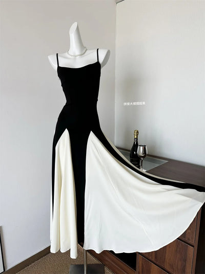 2025 Women Fashion Pleated Ruffle Hem Lace Dresses Sexy Bustier Backless Halter A-Line Dresses Sexy Lady Maxi Beach Party Gowns