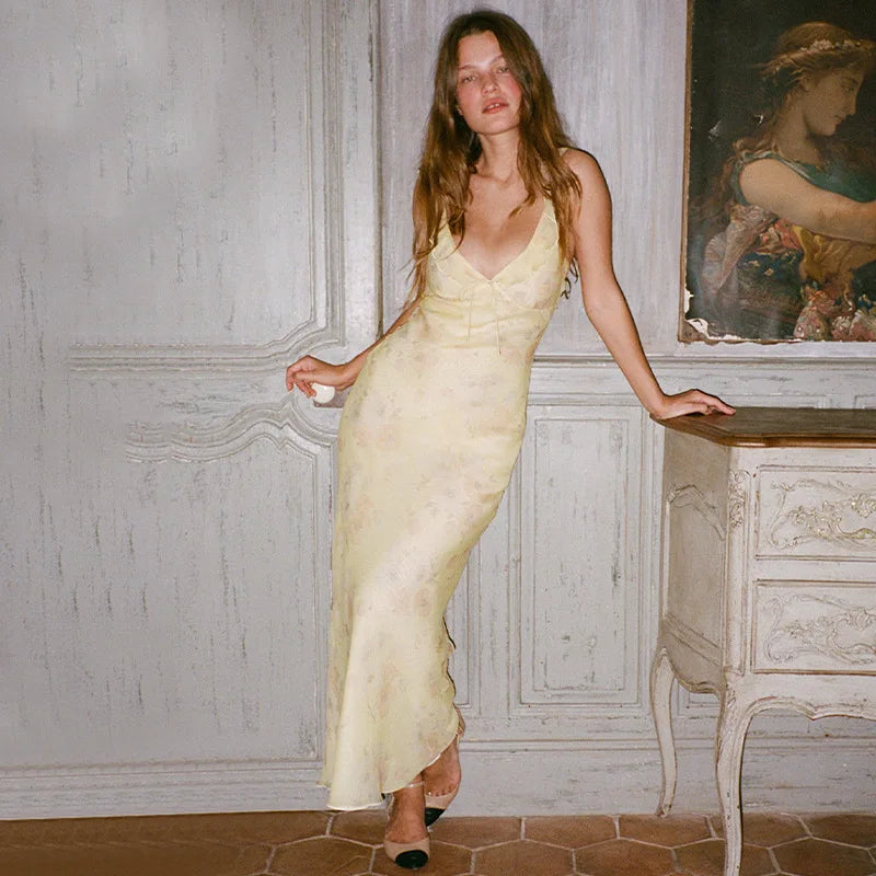 2025 Spring Summer Fashion Lady Robe Sexy Mermaid Dress Women V-neck Sleeveless Backless Slim Hip Package Long Dresses Female