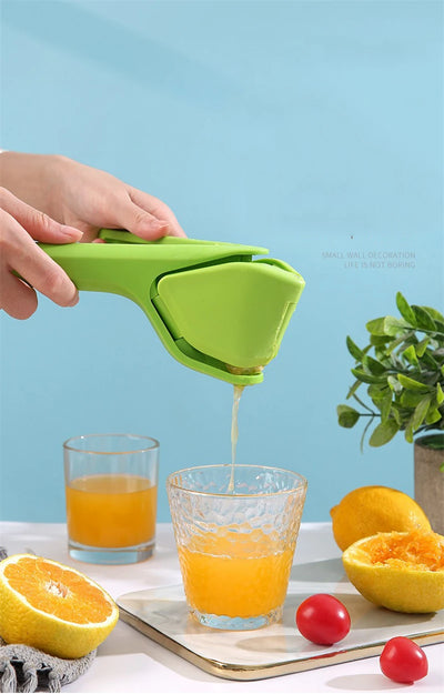 Max Juice Extraction Lemon Lime Squeezer EasytoUse Flat Lemon Squeezer with Leverage Squeezer with Built in Strainer Yellow