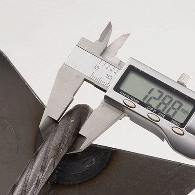 Triangle Tip Hand Hoe